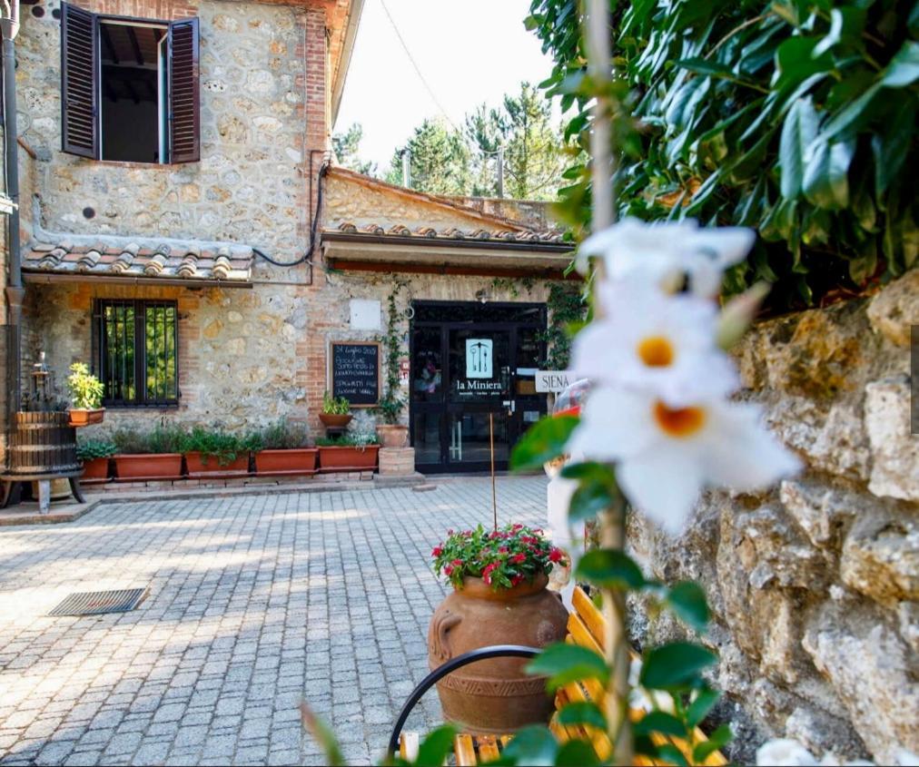 Podere La Miniera Relax & Food Siena Exterior foto